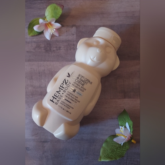 (3) Hempz Bare Body Soft Citrus & Sweet Creme Herbal Body Moisturizer Lotion NEW - Picture 2 of 4